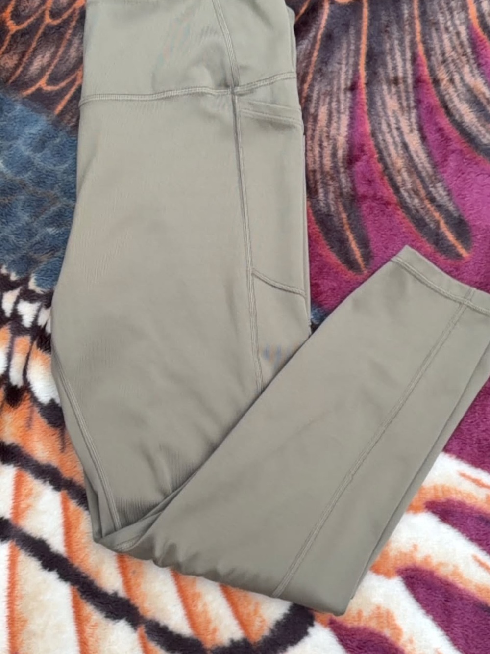 Victoria’s Secret Olive Green Active Leggings